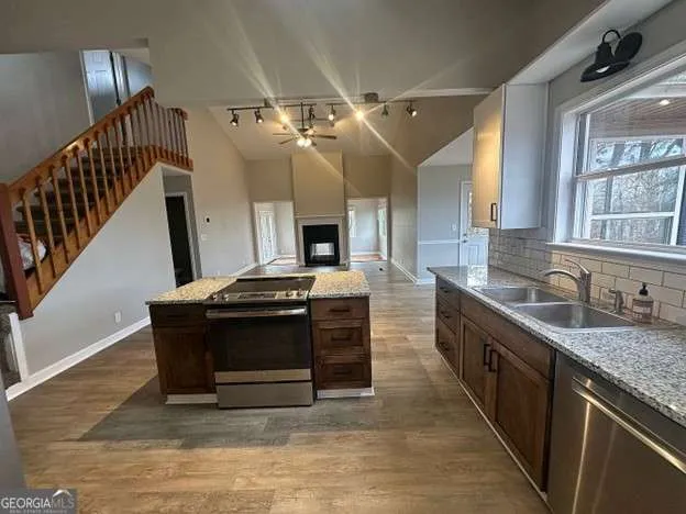 3492 Point View CIR Gainesville, GA 30506