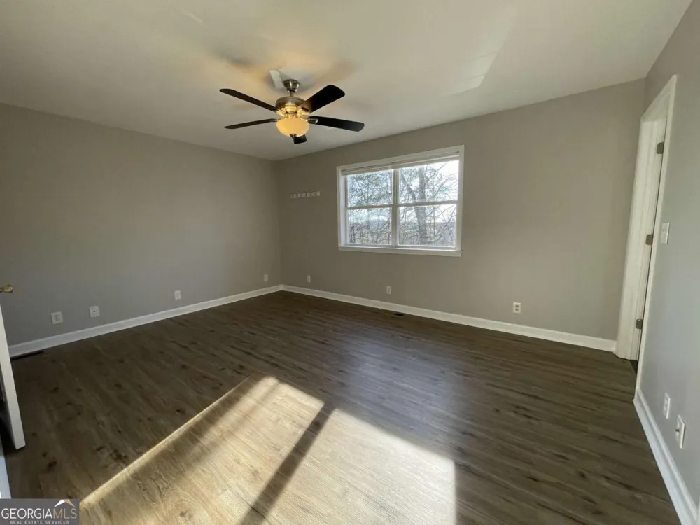 3492 Point View CIR Gainesville, GA 30506