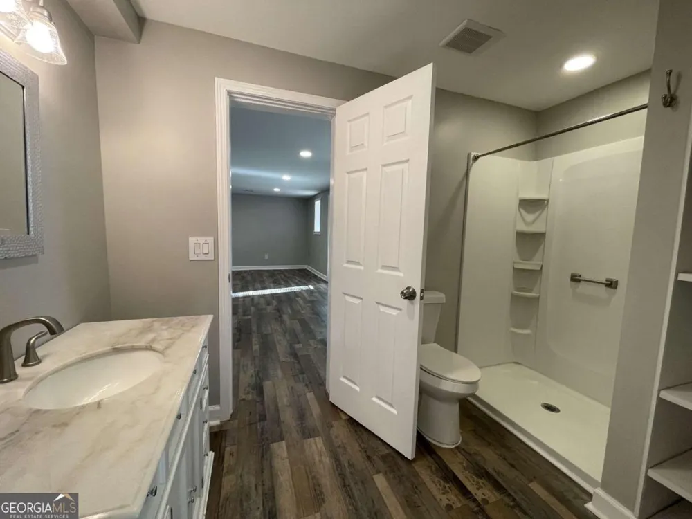 3492 Point View CIR Gainesville, GA 30506