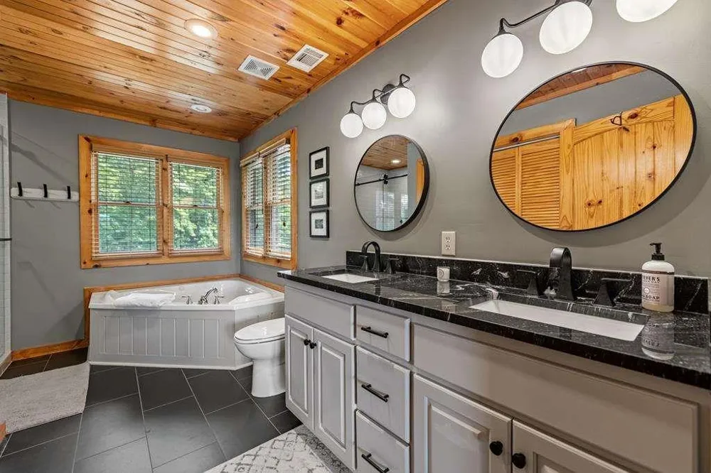 185 Austin Mountain Road Copperhill, TN 37317