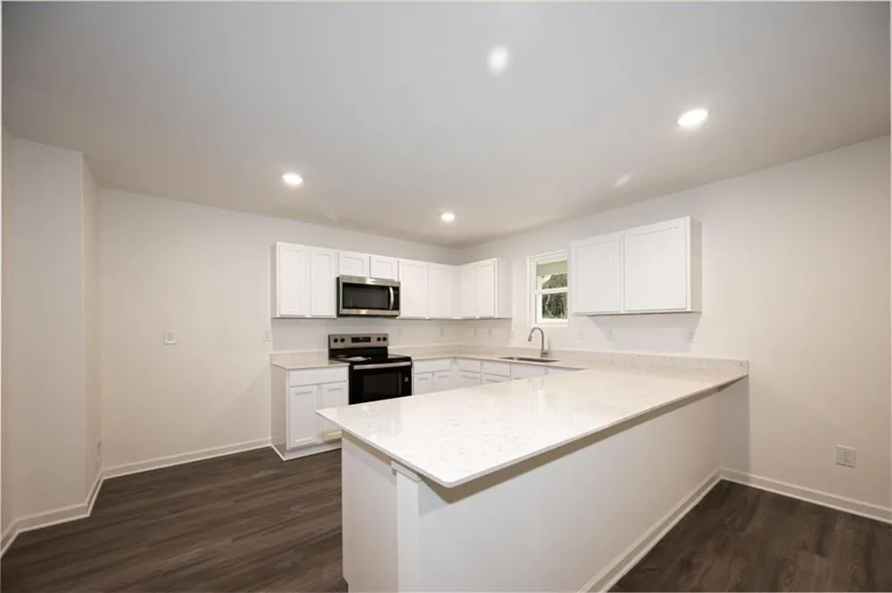 213 TJ's Trail Hogansville, GA 30230