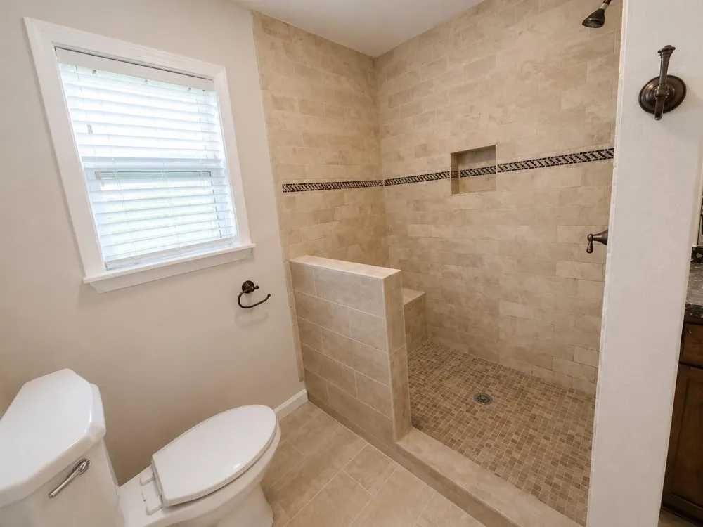 325 Old Course Drive Friendswood, TX 77546