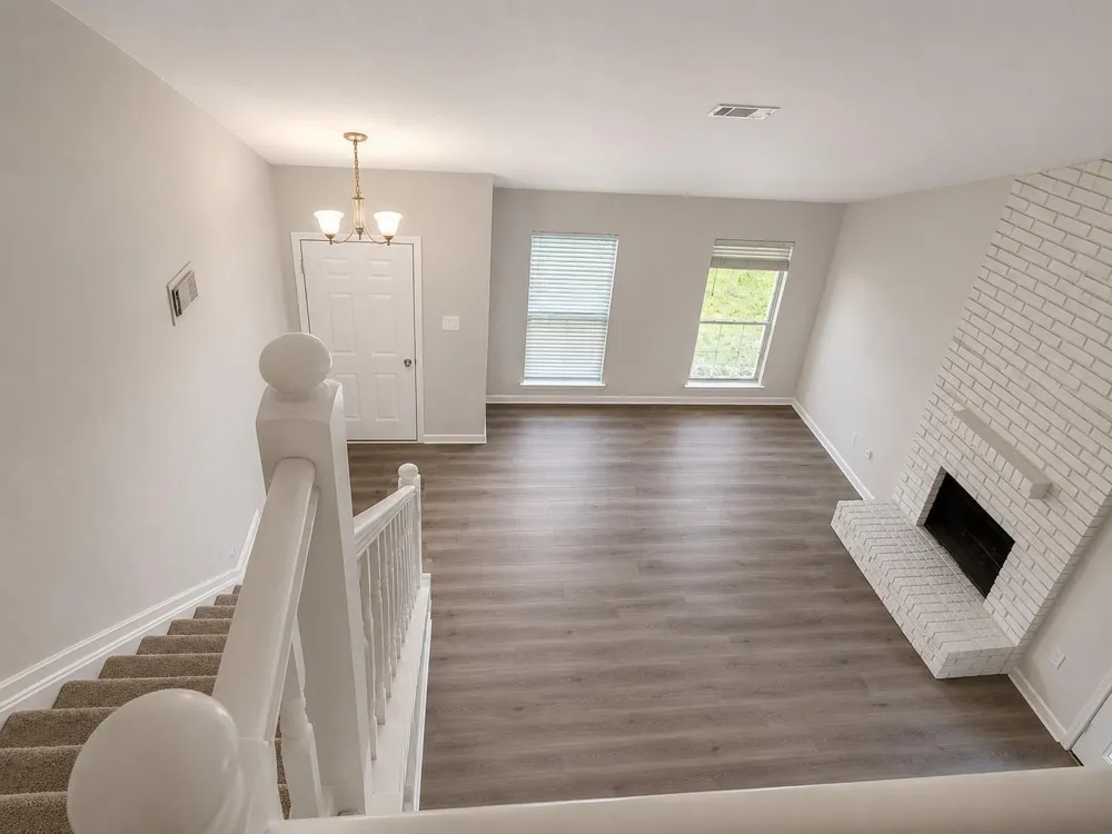 325 Old Course Drive Friendswood, TX 77546