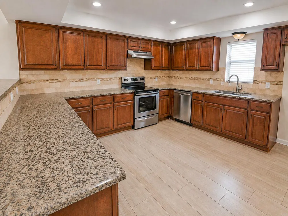 325 Old Course Drive Friendswood, TX 77546