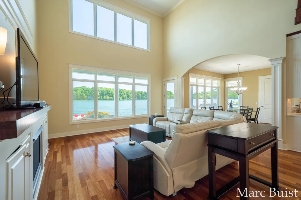 421 Lake Drive Caledonia, MI 49316