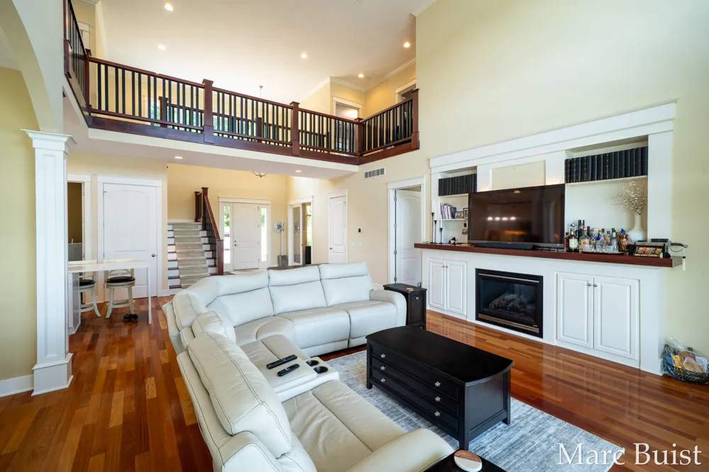 421 Lake Drive Caledonia, MI 49316