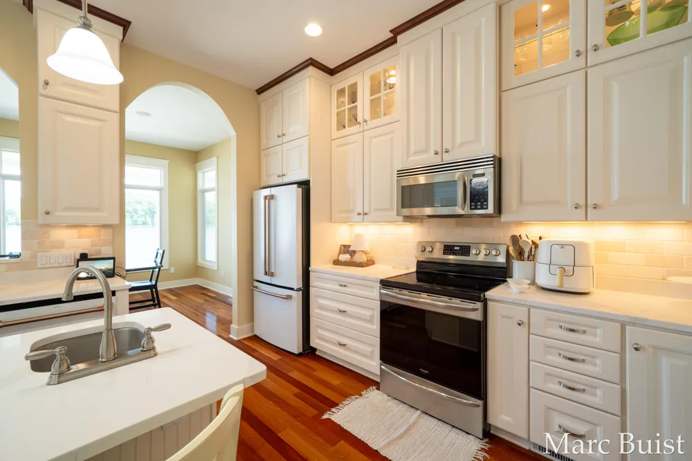 421 Lake Drive Caledonia, MI 49316