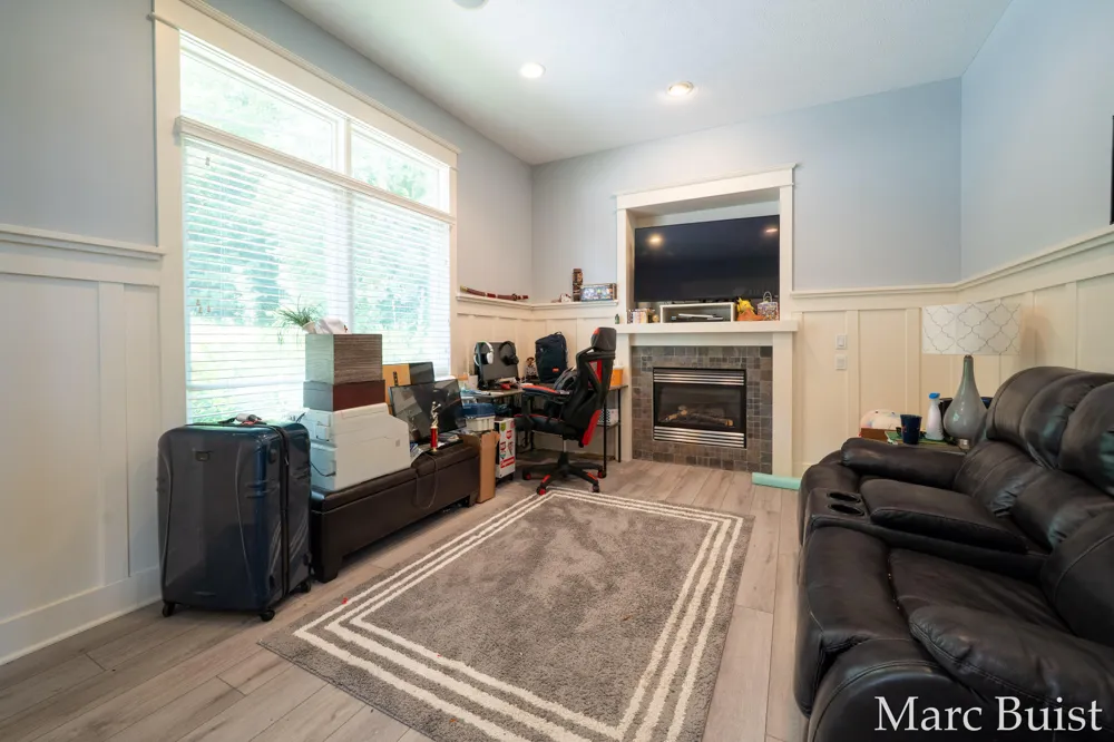 421 Lake Drive Caledonia, MI 49316