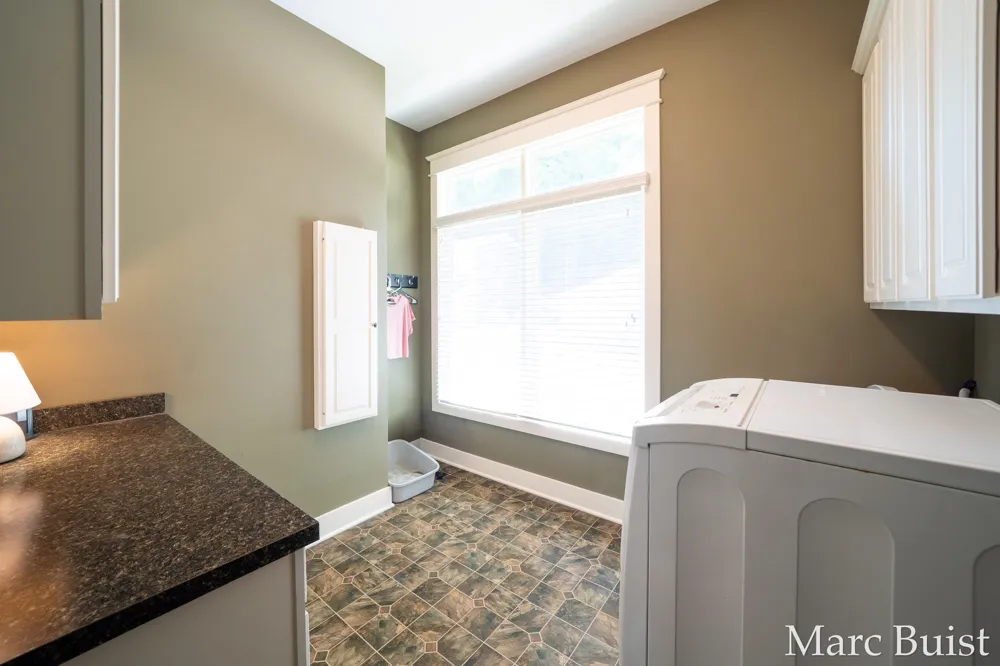 421 Lake Drive Caledonia, MI 49316