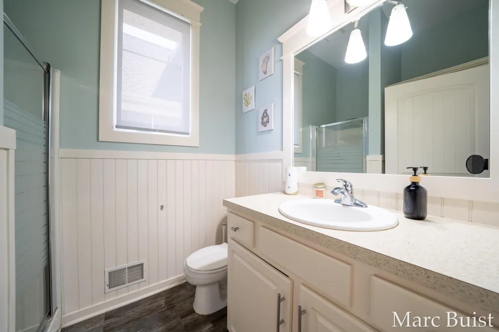 421 Lake Drive Caledonia, MI 49316