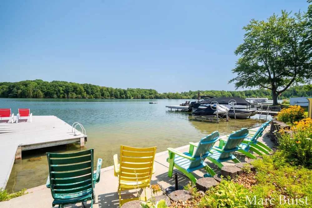421 Lake Drive Caledonia, MI 49316