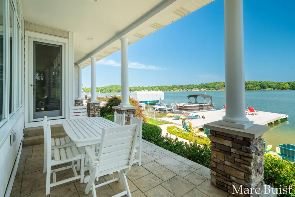 421 Lake Drive Caledonia, MI 49316