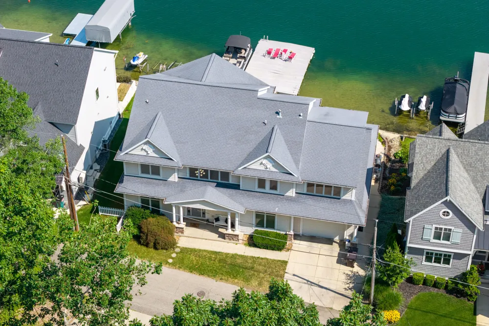 421 Lake Drive Caledonia, MI 49316