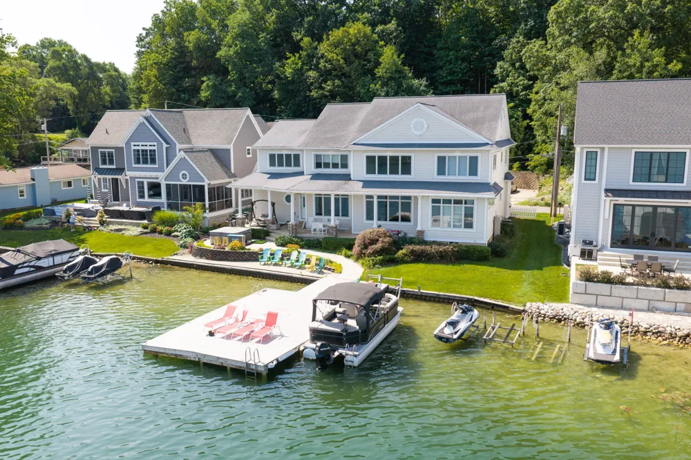 421 Lake Drive Caledonia, MI 49316