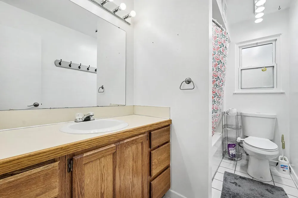 5562 Osborne Avenue SE Kentwood, MI 49548