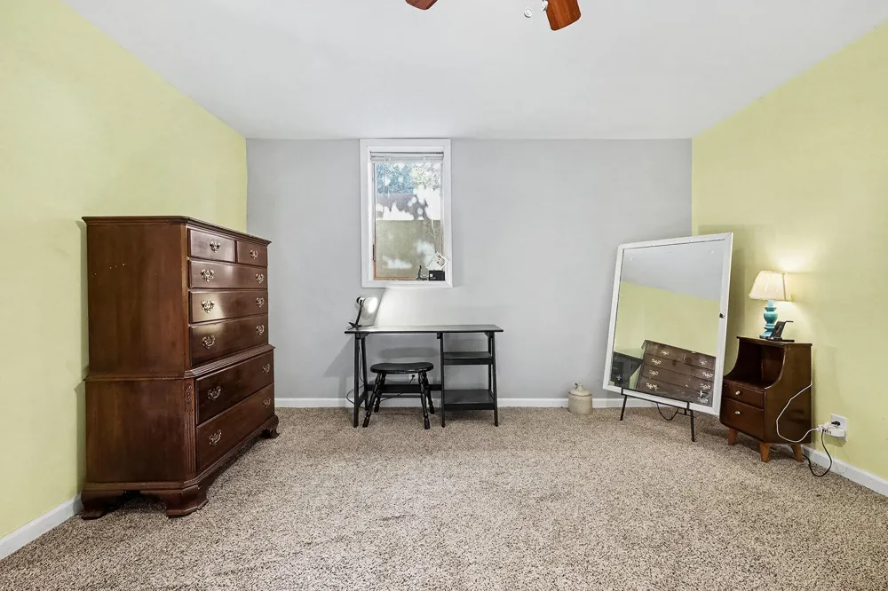 5562 Osborne Avenue SE Kentwood, MI 49548