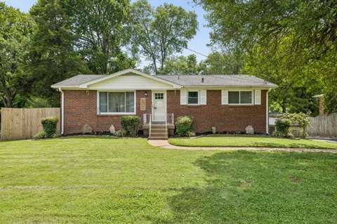 318 Jacksonian Dr