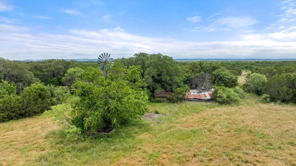 2560 Shady Oaks Circle Glen Rose, TX 76043