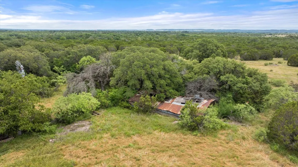 2560 Shady Oaks Circle Glen Rose, TX 76043