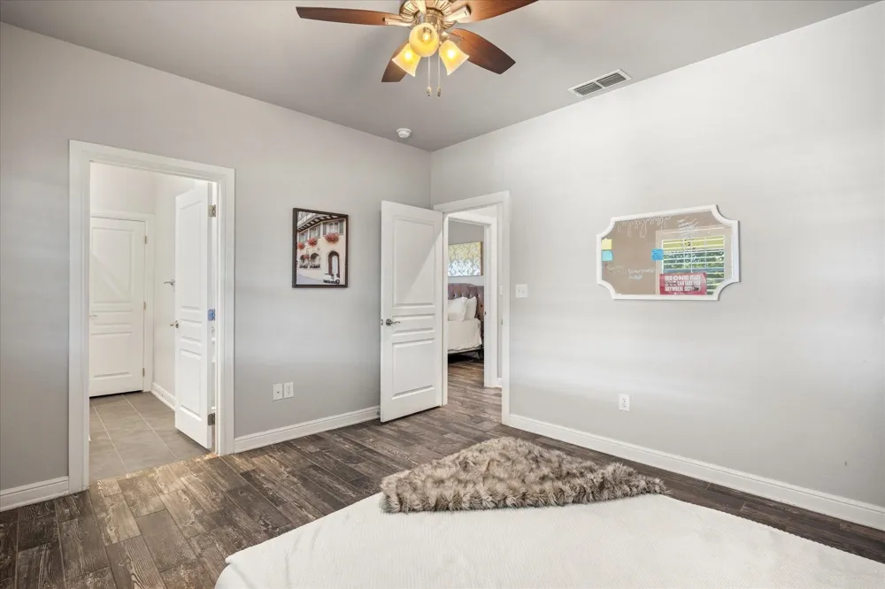 2560 Shady Oaks Circle Glen Rose, TX 76043