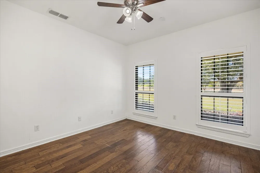 2560 Shady Oaks Circle Glen Rose, TX 76043