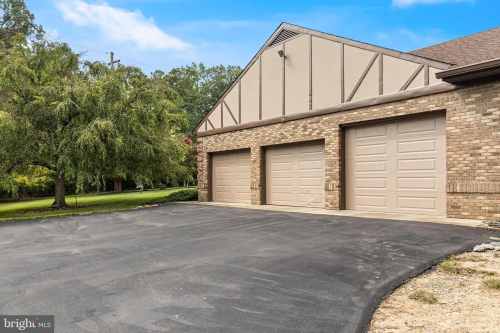 10555 PRINCE CHARLES DRIVE La Plata, MD 20646