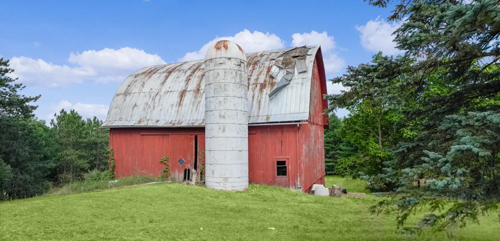 4500 W Howard City-Edmore Six Lakes, MI 48886