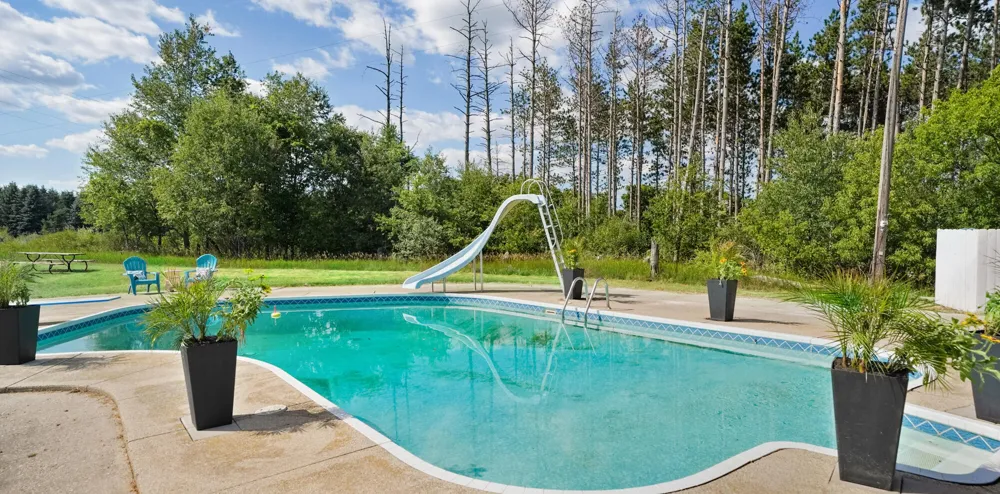 4500 W Howard City-Edmore Six Lakes, MI 48886