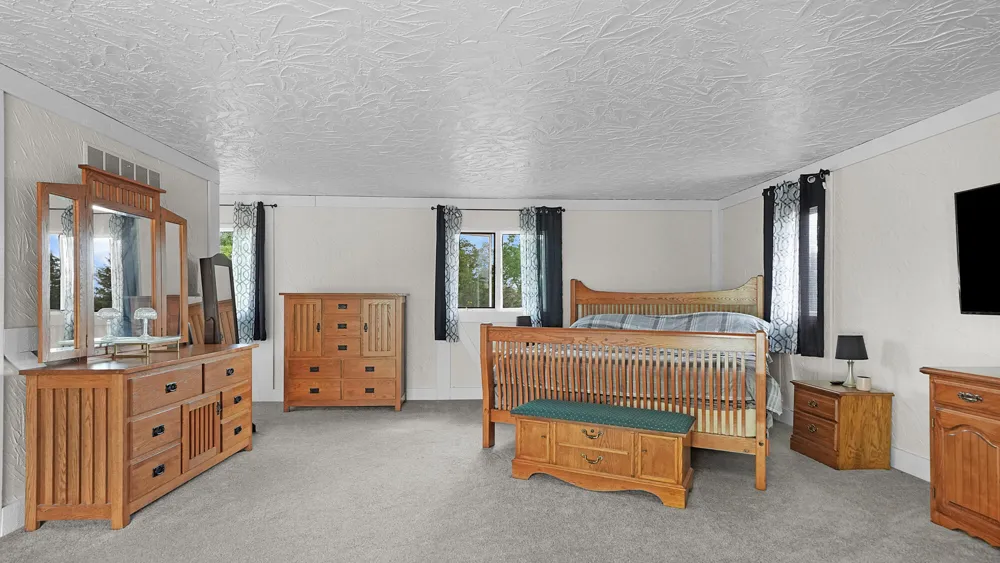 4500 W Howard City-Edmore Six Lakes, MI 48886