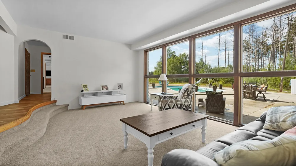 4500 W Howard City-Edmore Six Lakes, MI 48886