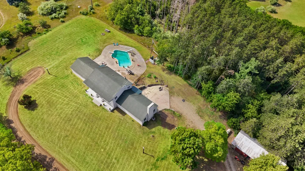 4500 W Howard City-Edmore Six Lakes, MI 48886