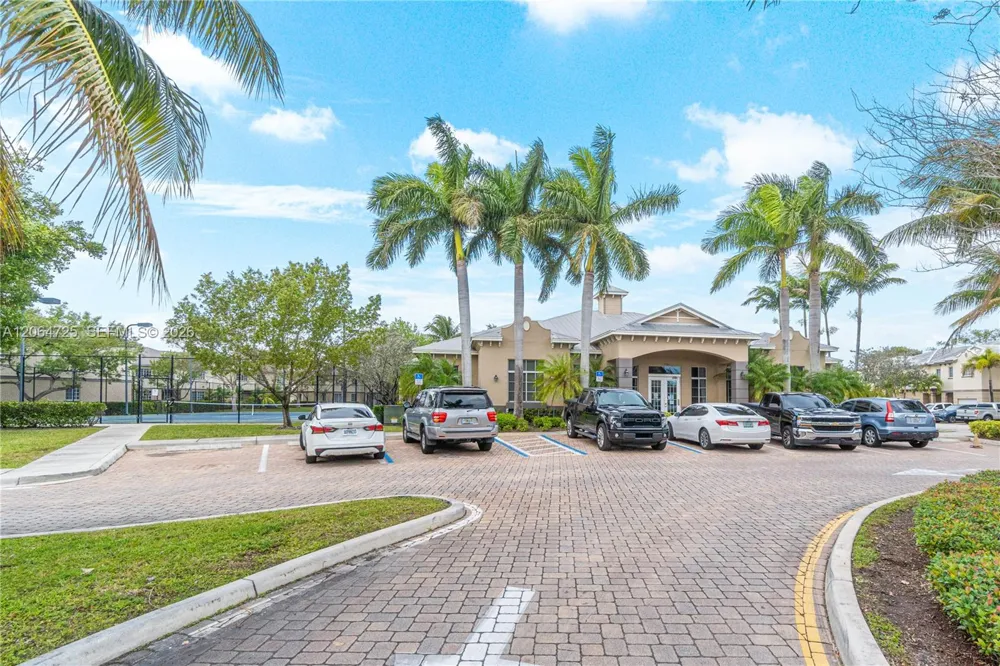 1993 Marsh Harbor Dr Riviera Beach, FL 33404