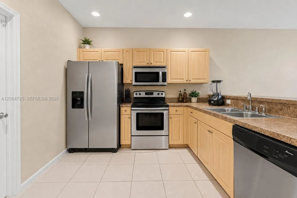 1993 Marsh Harbor Dr Riviera Beach, FL 33404