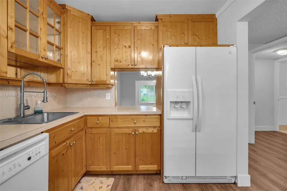 301 NW 76th Ave #102 Margate, FL 33063