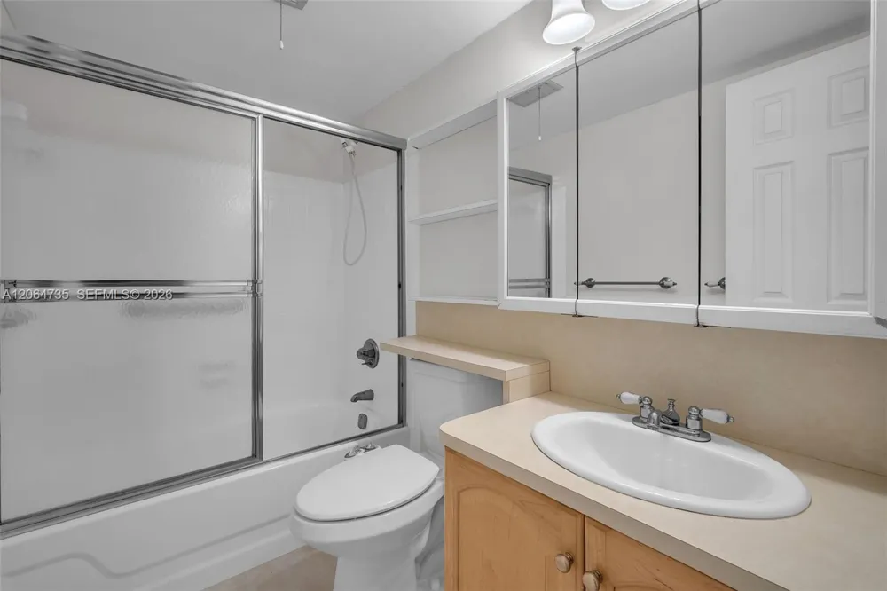 301 NW 76th Ave #102 Margate, FL 33063