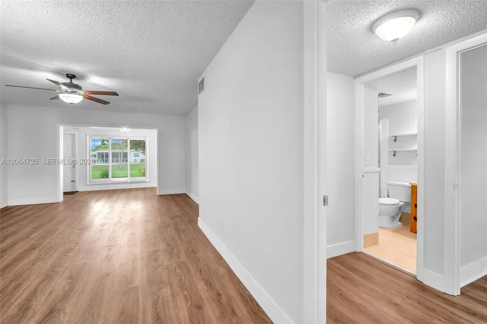 301 NW 76th Ave #102 Margate, FL 33063