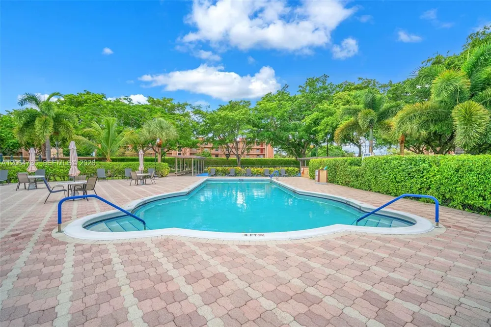 301 NW 76th Ave #102 Margate, FL 33063