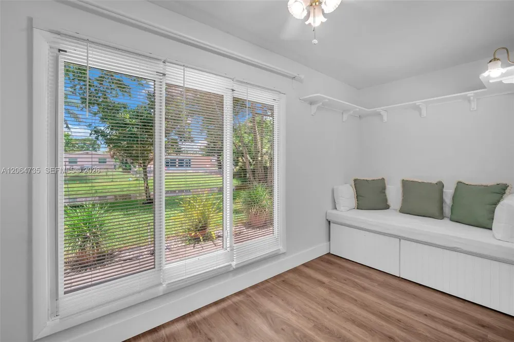301 NW 76th Ave #102 Margate, FL 33063