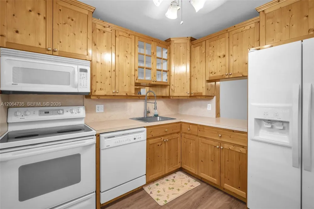 301 NW 76th Ave #102 Margate, FL 33063