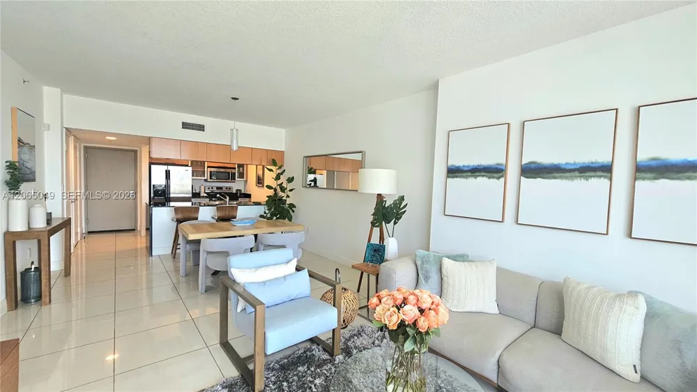 1750 Bayshore Dr #2010 Miami, FL 33132