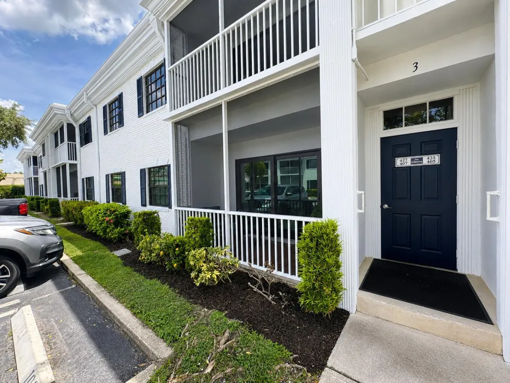 140 CYPRESS CLUB DRIVE #407 Pompano Beach, FL 33060