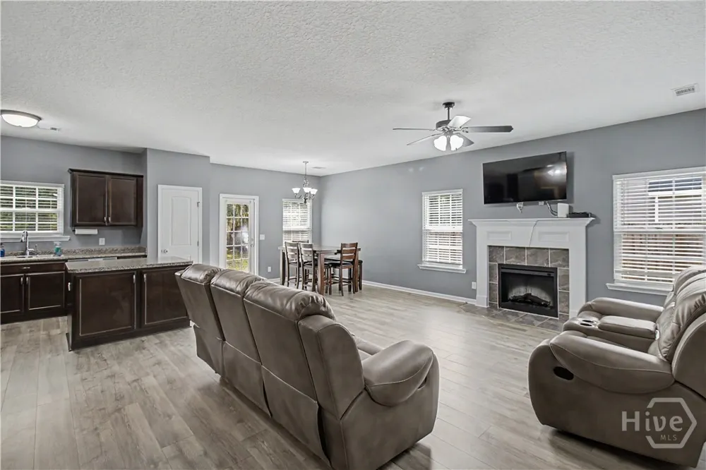 96 Griffin Road Allenhurst, GA 31301