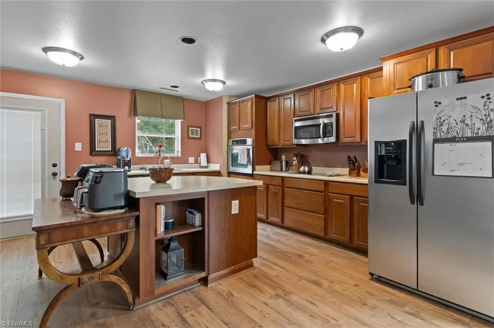 810 Bitting Hall Drive Rural Hall, NC 27045
