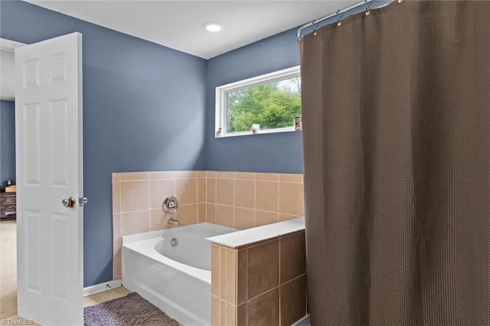 810 Bitting Hall Drive Rural Hall, NC 27045