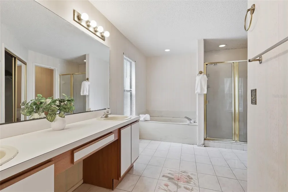 2939 DANFORTH DRIVE Orlando, FL 32818