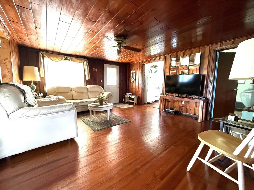 1973 LAKE REEDY BOULEVARD Frostproof, FL 33843