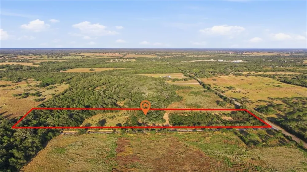 8251 CR 106 Beeville, TX 78102