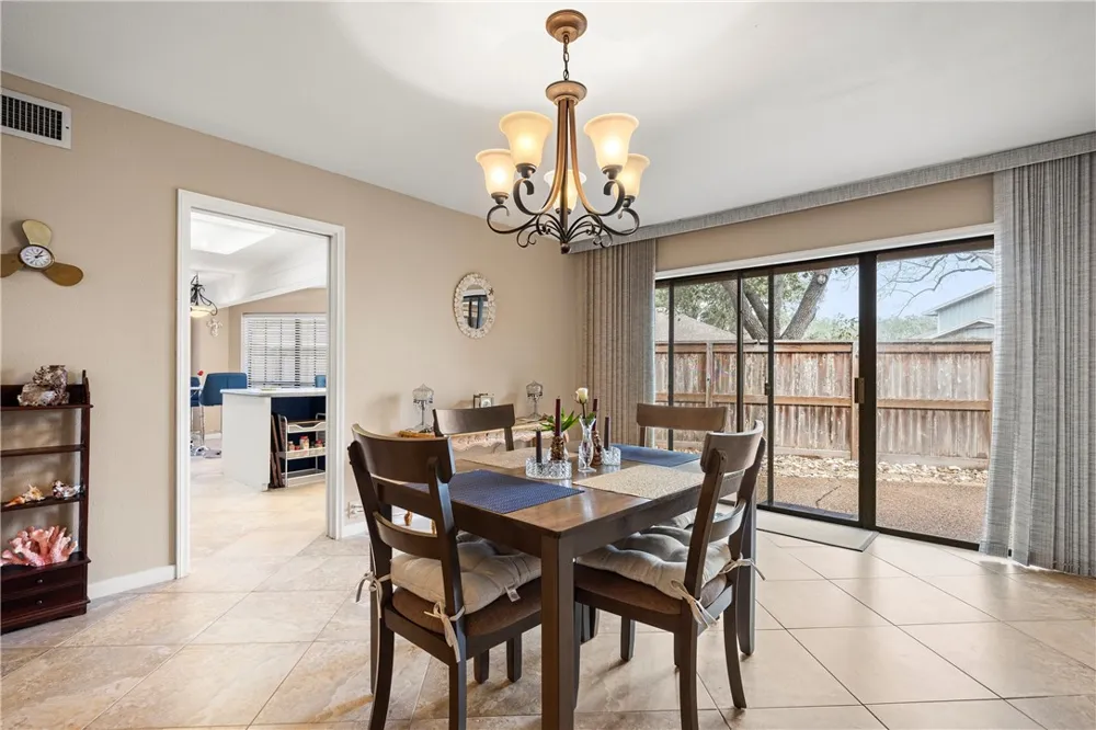 136 Lake Shore Drive #136 Corpus Christi, TX 78413