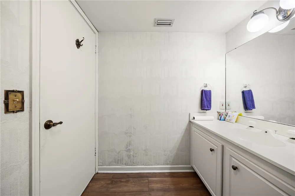 136 Lake Shore Drive #136 Corpus Christi, TX 78413