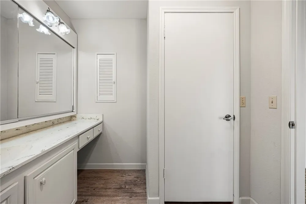 136 Lake Shore Drive #136 Corpus Christi, TX 78413